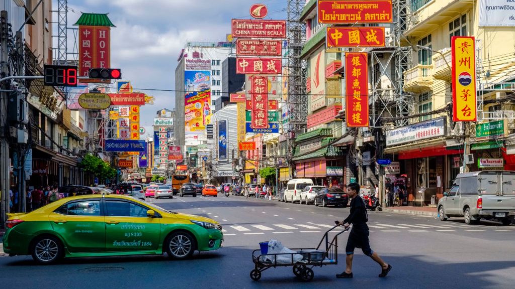Panorama ulicy w Bangkoku