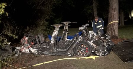Teksas. Tesla jechała na autopilocie. Wypadku nie przeżył nikt