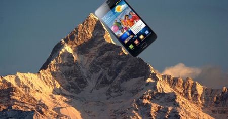 Galaxy S II na szczycie świata. Dosłownie