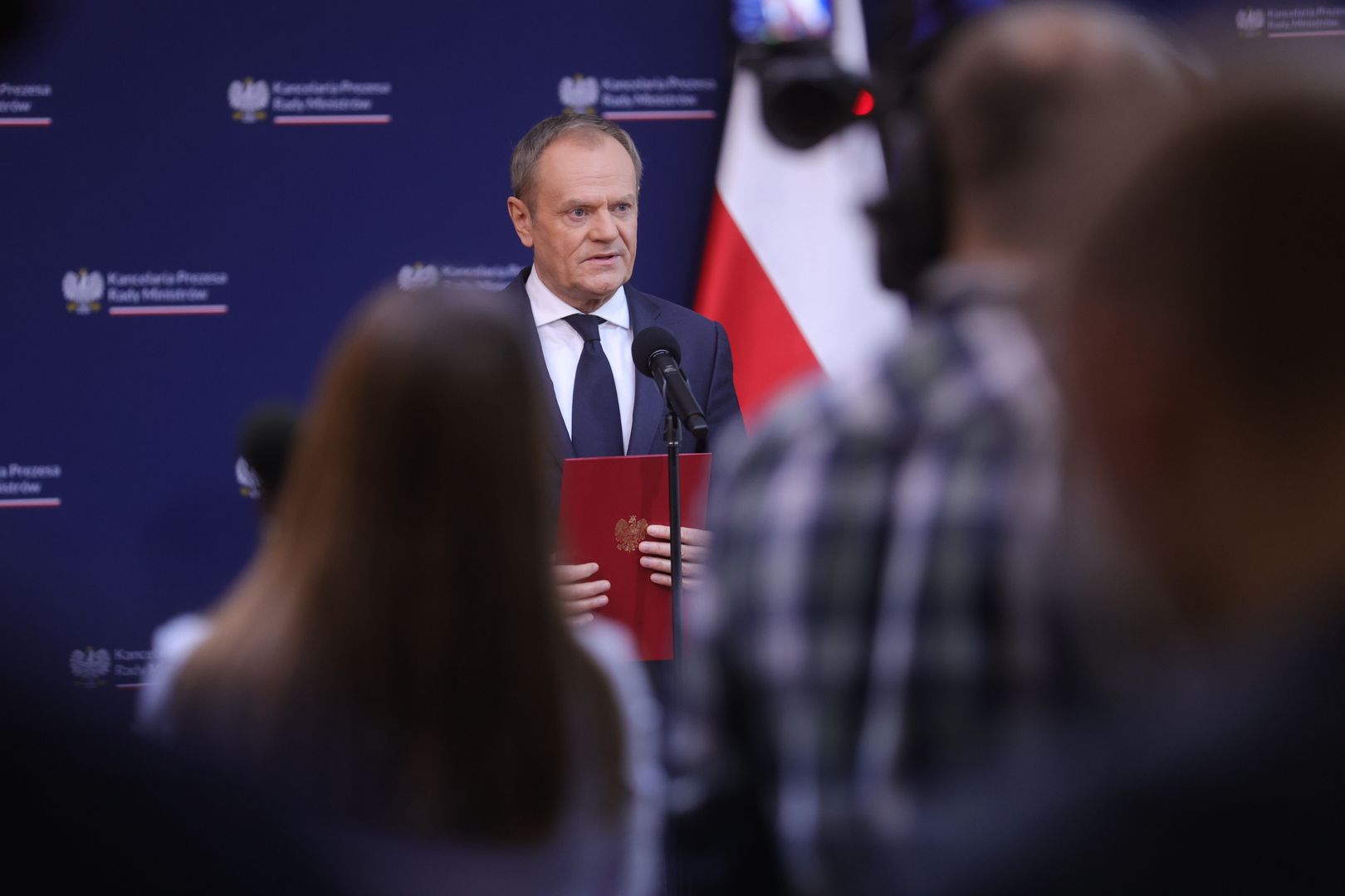 Tusk o aferze ze skazanymi. "Panie prezydencie, mój gorący apel"