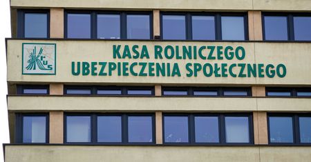 KRUS czy ZUS? Podpowiadamy, co się bardziej opłaca