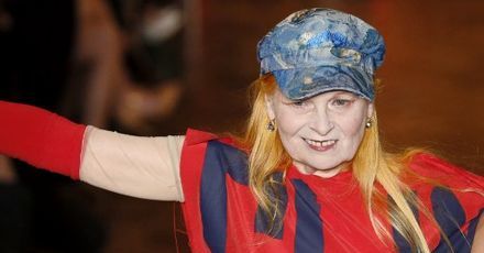 T-shirty Vivienne Westwood dla założyciela WikiLeaks