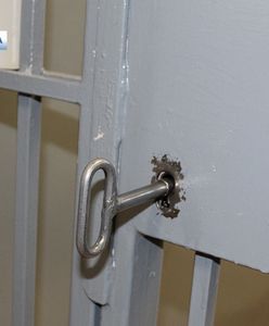 Lądek-Zdrój. Znęcał się nad matką i partnerką. Trafił za kratki