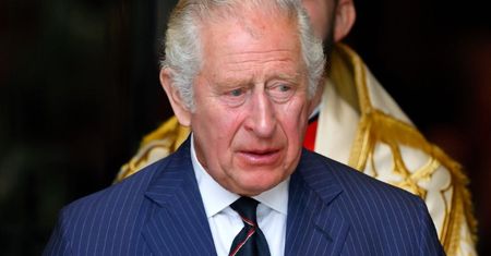 Król Karol III w żałobie. Stracił przyjaciela. Do Pałacu Buckingham spływają kondolencje