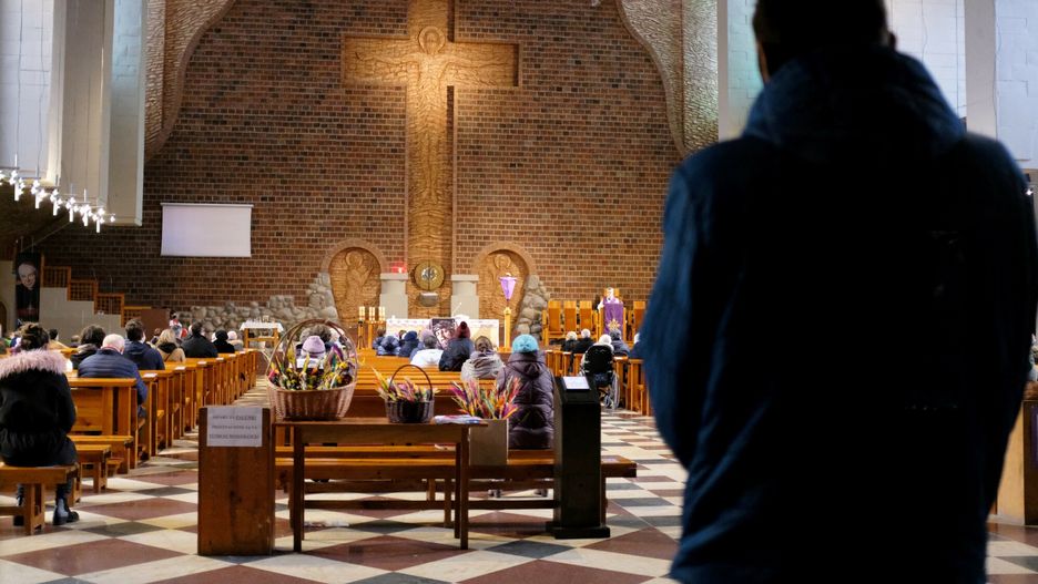 Nowe obostrzenia. Wiadomo czy nastąpi zamknięcie kościołów