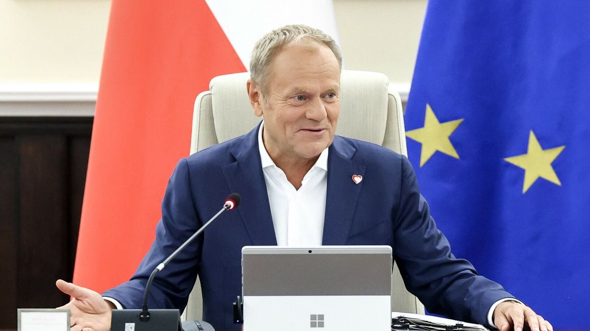 Na zdjęciu premier Donald Tusk podczas wtorkowego posiedzenia rządu