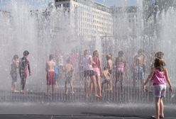 Kąpiel w fontannie. Mandat to tylko początek problemów