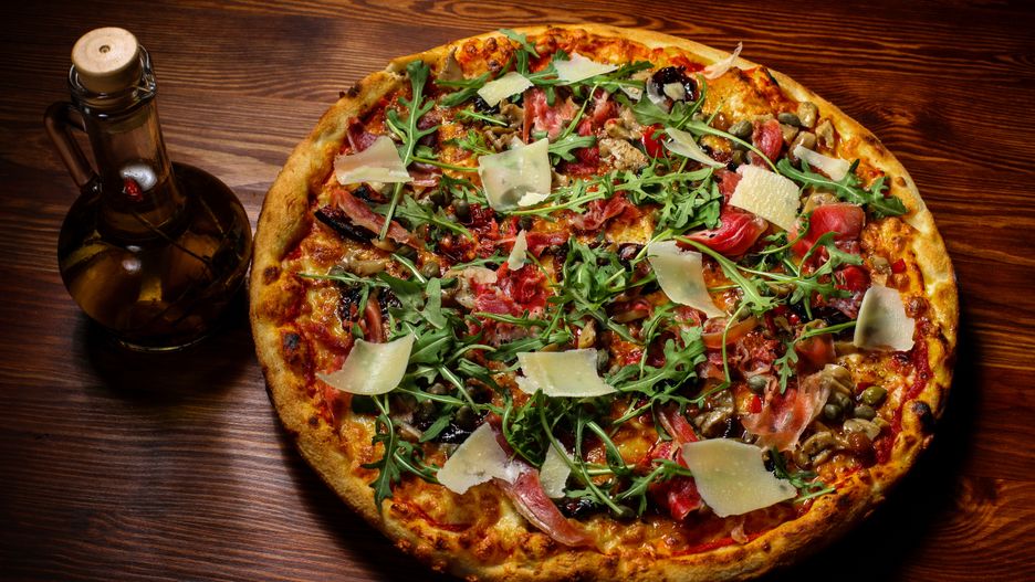 Pizza to jedno z najpopularniejszych włoskich dań 