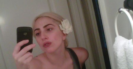 Naturalna Lady Gaga... (FOTO)