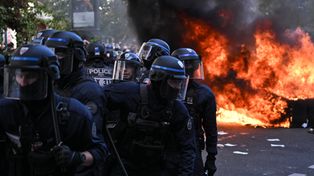 Francuska policja pod ostrzałem. Nastolatkowie tracą oko i kończyny, służby mówią o przemocy