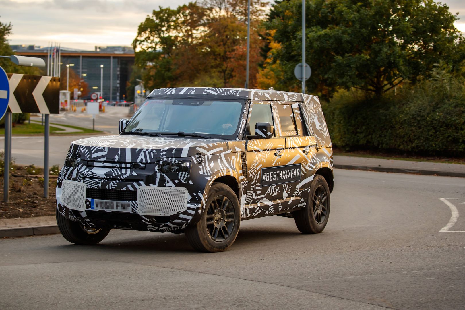 Land Rover Defender (2020)