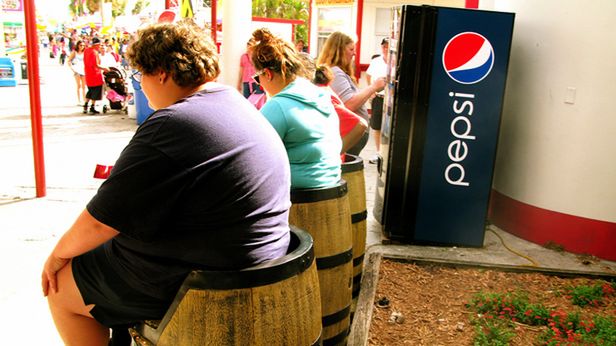 Czujecie się grubi i brzydcy? To wszystko przez Facebooka 1