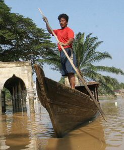 109 śmiertelnych ofiar powodzi w Indonezji