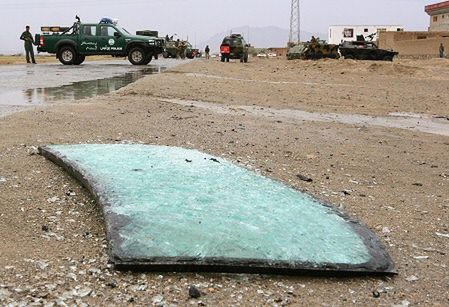 "W Afganistanie najpierw trzeba wybudować drogi"