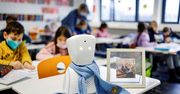 Robot poszedł do szkoły. Zastępuje na lekcjach chorego ucznia