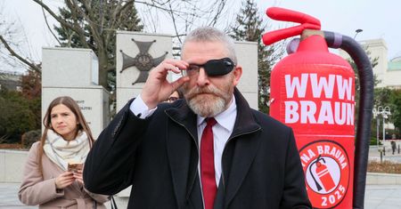 Grzegorz Braun wchodzi do politycznego mainstreamu? [OPINIA]