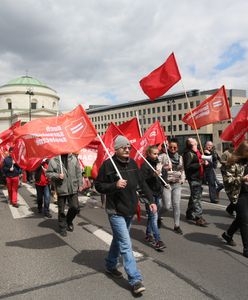 1 maja. Święto Pracy w Warszawie pod hasłem "Przywróćmy godną pracę"