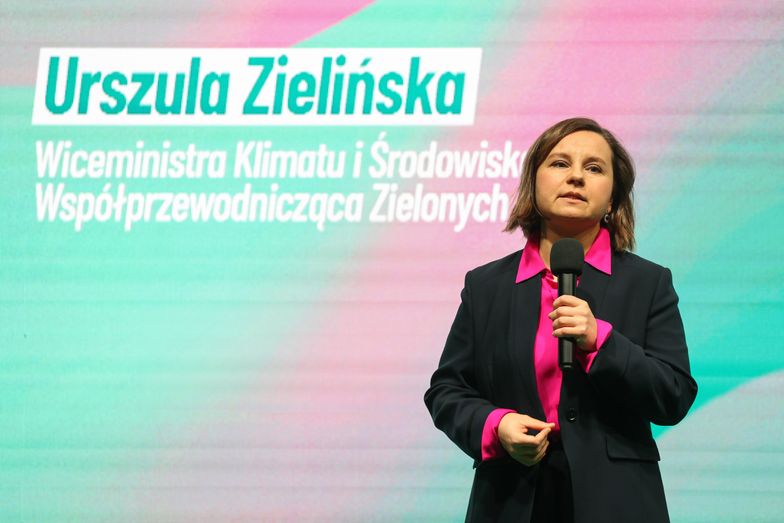 Łódź, 13.01.2024. Posłanka KO Urszula Zielińska podczas Konwencji Samorządowej otwierającej XVII Kongres Partii Zieloni, 13 bm. w siedzibie Łódzkiej Specjalnej Strefy Ekonomicznej. (ad) PAP/Marian Zubrzycki