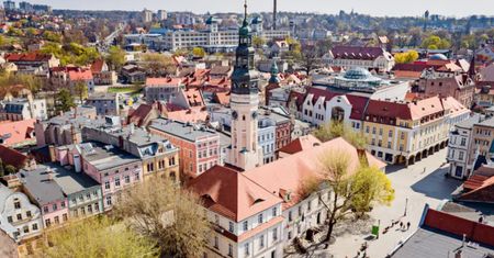 Pogoda w Zielonej Górze. Prognoza na czwartek 9 kwietnia. Bezchmurnie i chłodno o poranku