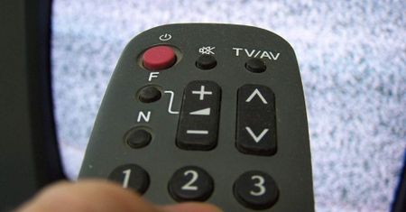 57% osób korzysta jednocześnie z Sieci i TV