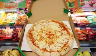 Żabka sprzedaje pizzę na wynos. Ekspresowy czas podania