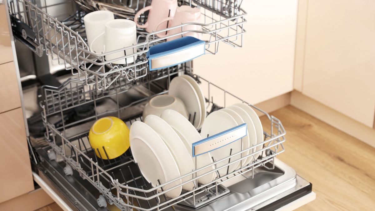 Zmywarkę można wyczyścić w prosty sposób
