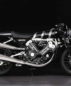 Brough Superior nabiera tempa we francuskich rękach