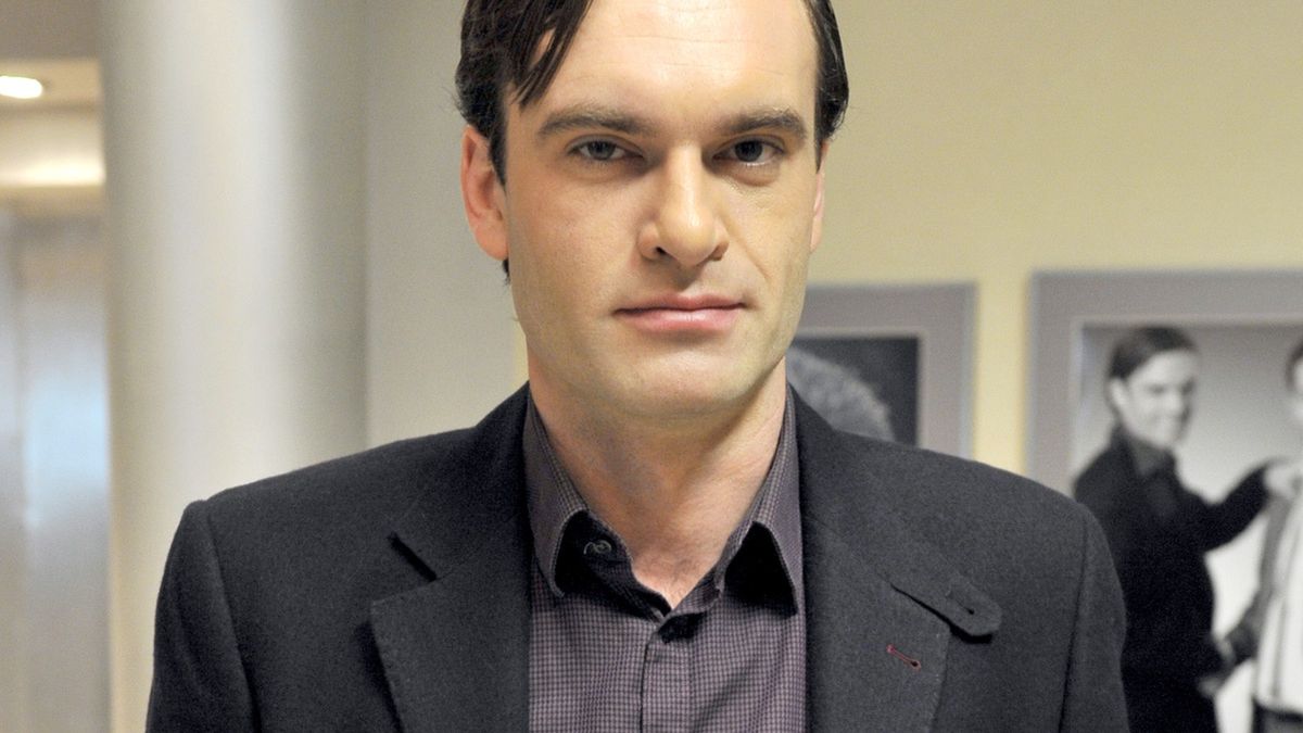 Brzydula serial komediowy, Polska 2009 re�. Wojciech Smarzowski, Robert Wichrowski, Filip Zylber scena z: Mariusz Zaniewski SK: , fot. Kurnikowski/AKPAgrudzie� 2008, odcinek 75,