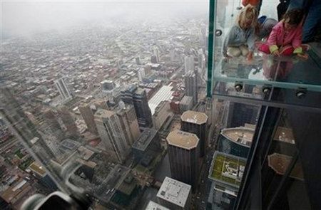 Przerażający balkon w Sears Tower 3