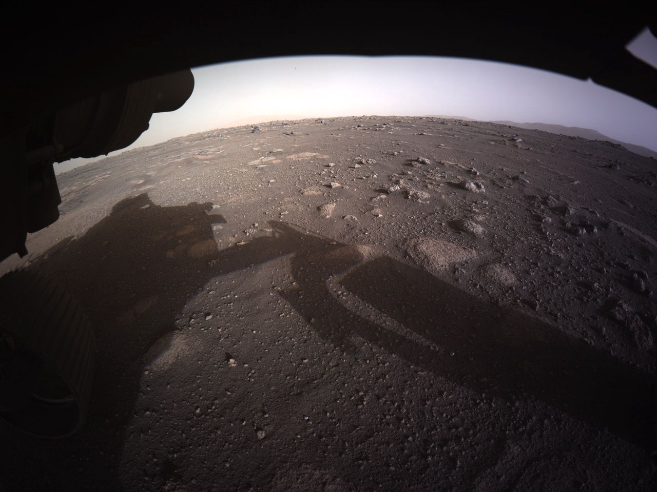 Łazik Perseverance przesłał nowe, wyraźne zdjęcia z Marsa