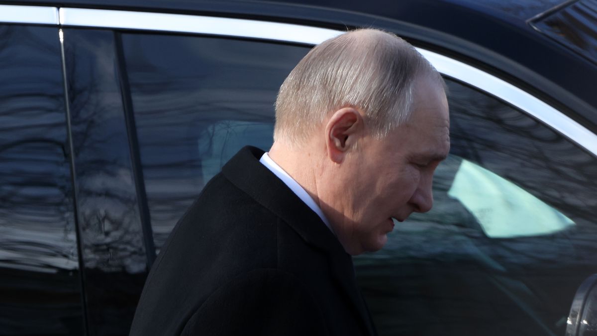 MOSCOW, RUSSIA - FEBRUARY 23: (RUSSIA OUT) Russian President Vladimir Putin arrives to the wreath laying ceremony at the Unknown Soldier's Tomb, marking the Defender of the Fatherland Day on February 23, 2025, in Moscow, Russia. Russians mark the Defender of the Fatherland Day on February 23, continues the Soviet tradition of the marking the Red Army Day, celebrated the same day. (Photo by Contributor/Getty Images)