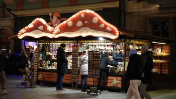 Wrocław: Jarmark Bożonarodzeniowy. Szukasz prezentu pod choinkę dla bliskich? Tu na pewno znajdziesz świąteczny upominek