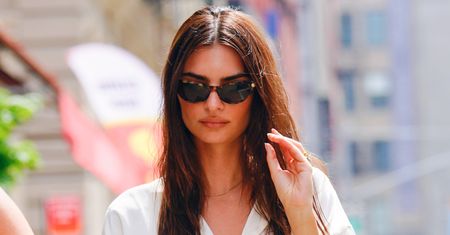 Emily Ratajkowski w bikini. Modelka niedawno urodziła dziecko