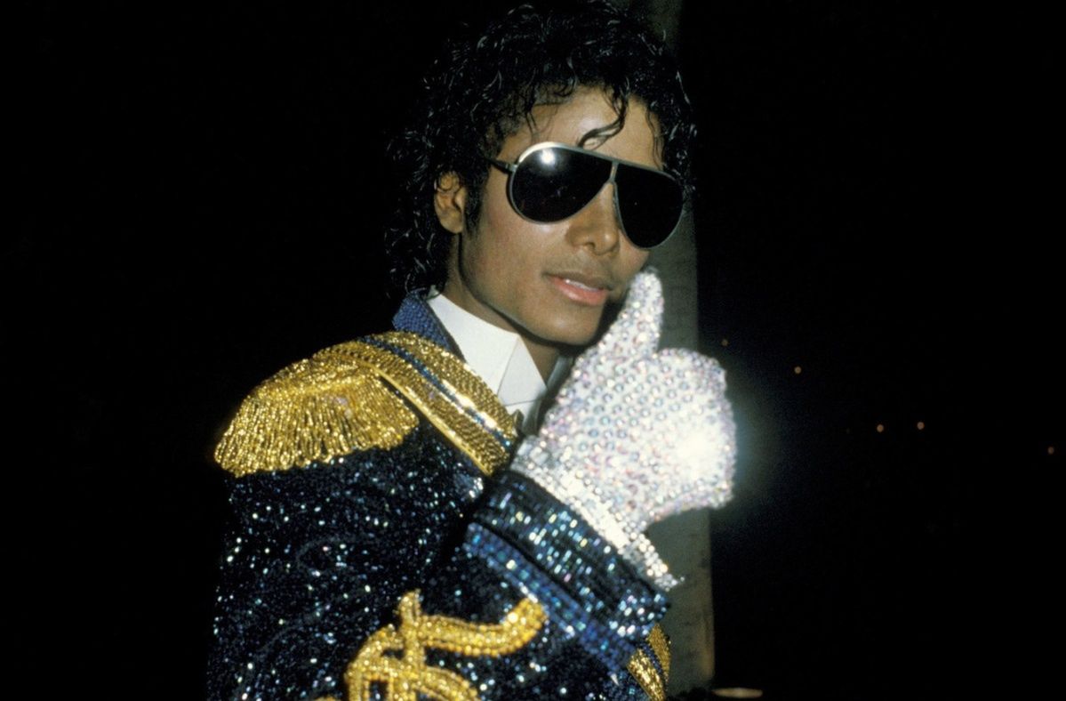 A biographical film about Michael Jackson will be made.