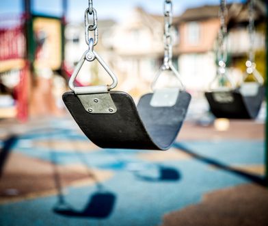 Wypadek w Szczecinie. Dwie 7-latki walczą o życie. Do dramatu doszło w przedszkolu