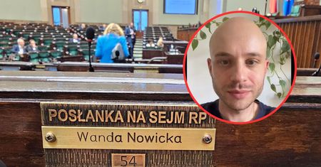 Posłanka chwali się tabliczką. Tak odgryzł się Śpiewak