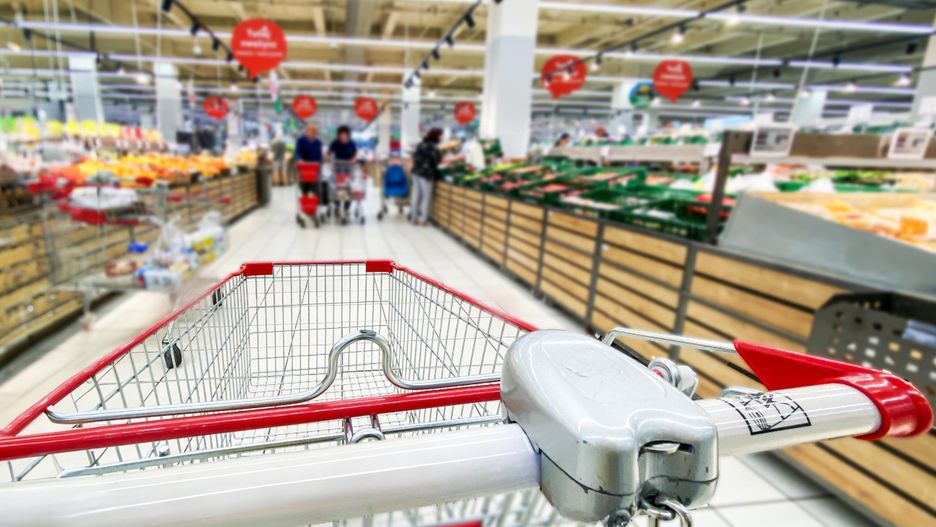 Ze sklepów znika kilkanaście partii batonów w różnych smakach