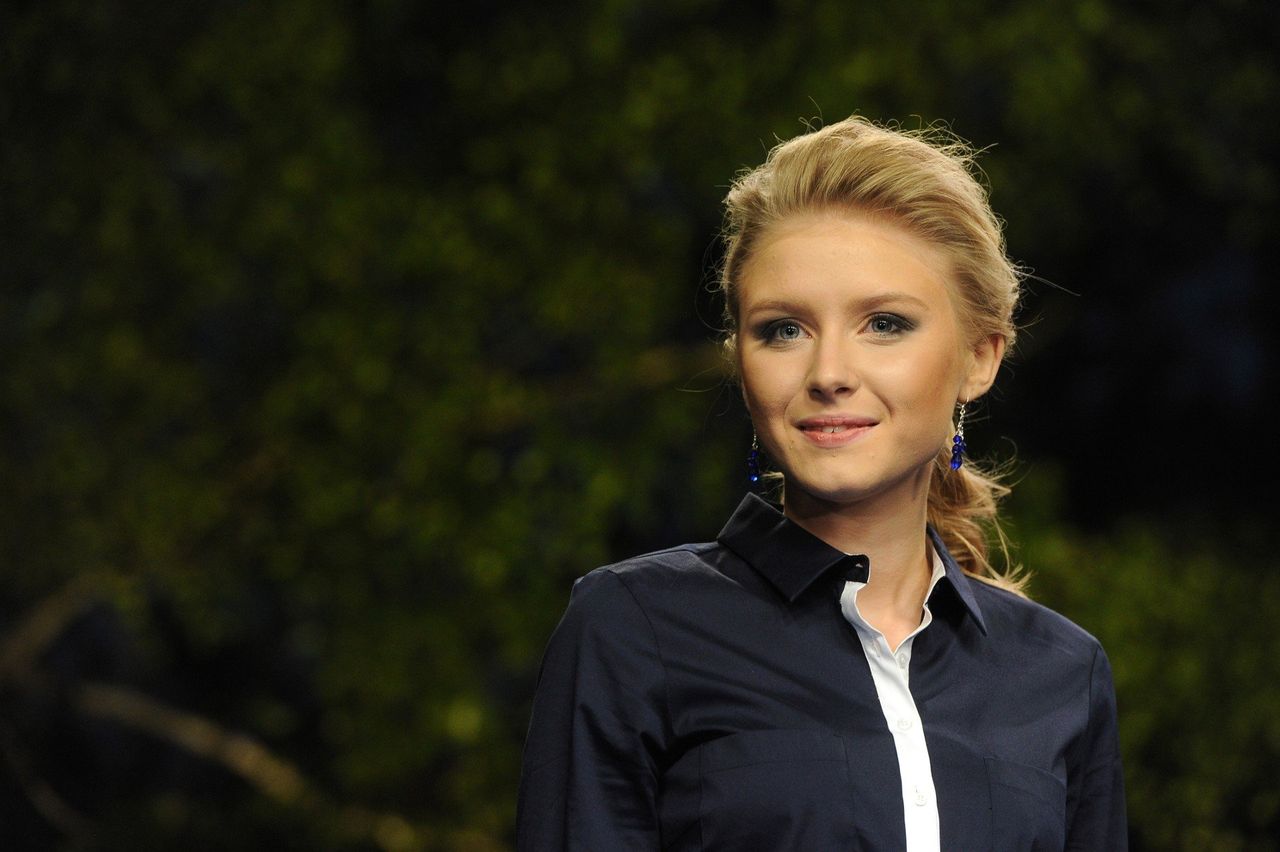 Uroda po mamie, inteligencja po tacie. Kinga Duda zaręczyła się