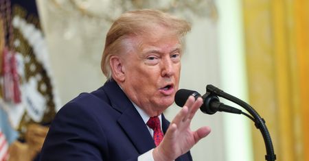 Rękoczyny na wiecu. Skandaliczna reakcja. Trump naprawdę to powiedział