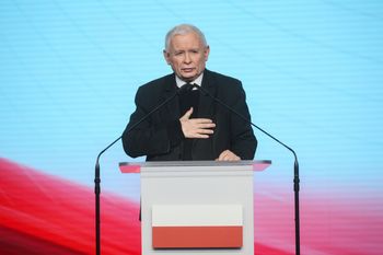 Kaczyński przedstawił kandydata PiS na premiera. "Musimy mieć nowy rząd"