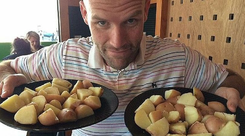 Andrew każdego dnia zjadał 3-4 kg ziemniaków. Rano przygotowywał sobie porcje na cały dzień