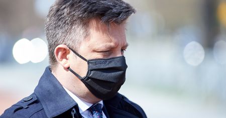 Koronawirus. Michał Dworczyk: Część osób będzie miała przesunięte szczepienie