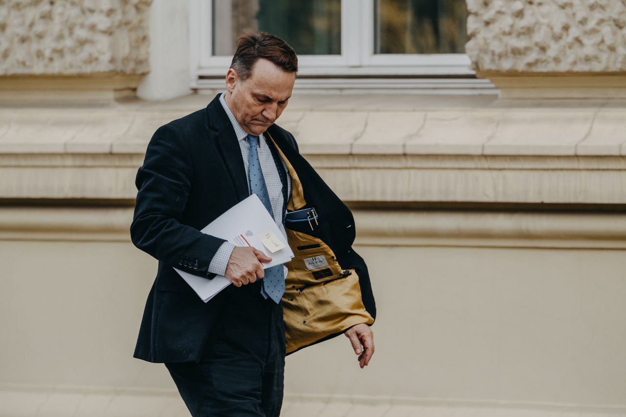 Sikorski nie chce wyjazdu do Brukseli. Wyjaśnia dlaczego