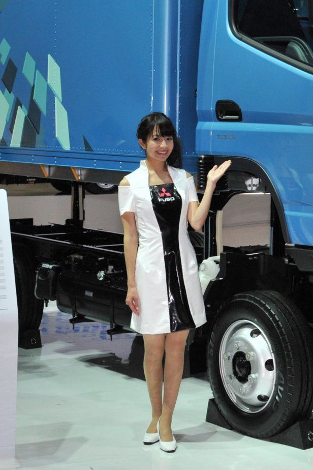 Hostessy z Tokio Motor Show 2011 [galeria]