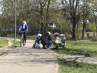 500+ nie pomaga. Dzieci rodzi się mniej
