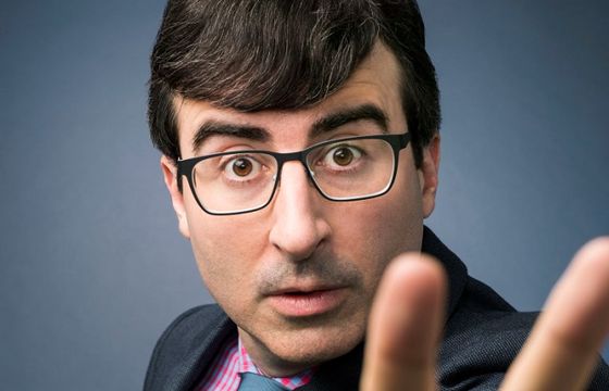 Satyryczny „Przegląd tygodnia” Johna Oliviera w HBO Comedy