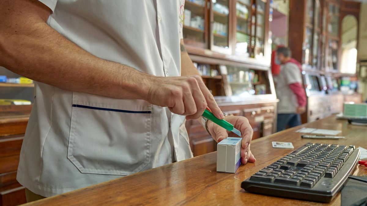 Gencjana wykazuje działanie bakteriobójcze głównie wobec bakterii Gram-dodatnich oraz drożdżaków