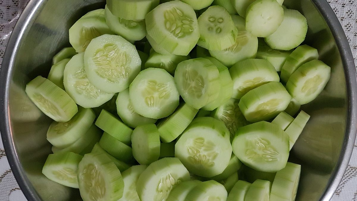 Dodaj do ogórków, by wzmocnić właściwości zdrowotne. Ten duet chroni serce i zapobiega nowotworom