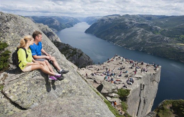 Norwegia - statkiem na Ambonę