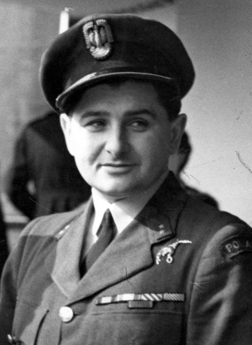 1. Antoni Głowacki na zdjęciu z okresu II wojny światowej